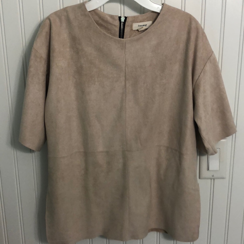 Suede Freeway top